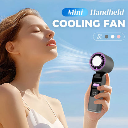 ❄️SIDSTE DAGS TILBUD!!❄️CoolHill™ ProBreeze bærbar ventilator –💨Høj hastighed, sammenklappelig og genopladelig 🌬️⚡ | Rejsevenlig afkøling til britiske somre ☀️, ferier ✈️ og udendørs eventyr 🏕️