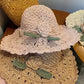 👒Elegant strikket stråhat med flæsedetaljer