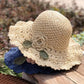 👒Elegant strikket stråhat med flæsedetaljer