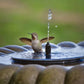🌻SIDSTE DAGS UDSALG – 50 % RABAT!!🐦️⛲Kompakt solcelledrevet springvandspumpe til fugle – hold liv i din have!