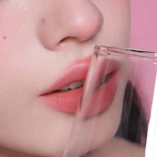 ✨Hotte nye produkter💞Matte Rotating Smooth Lasting Lip Glaze💞