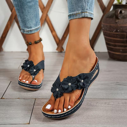👡Blomstrede kilehælssandaler til kvinder