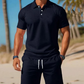 🔥Så længe lager haves: 50 % RABAT!🎉 2-delt sommer-sæt til mænd med polo og shorts