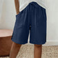 Sommer shorts til kvinder med knapper i siden