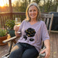 T-shirt med V-udskæring og rosemønster til kvinder i store størrelser